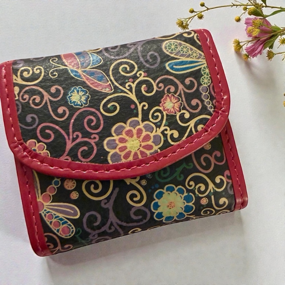 Fossil Floral Pattern Compact Wallet in Black with Pink Trim